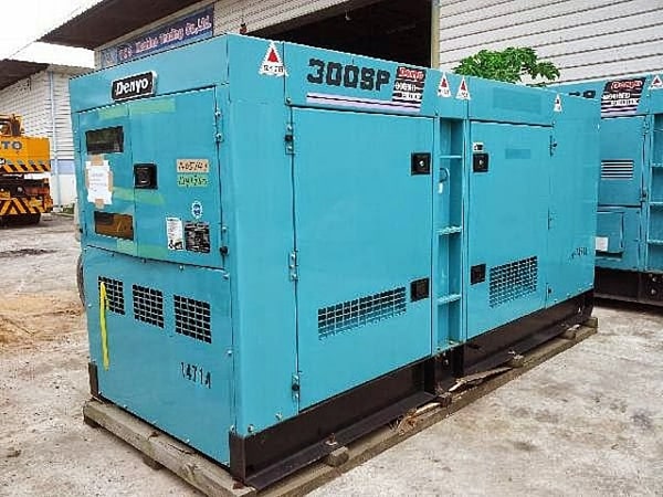 máy phát điện denyo 2600